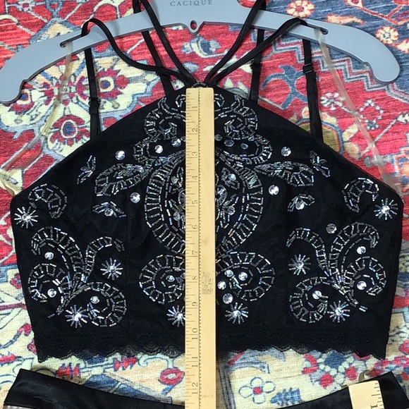 🖤 NIGHTS by Teeze Me Black Beaded Halter Top & Taupe Pleated Satin Tulle Skirt - Picture 4 of 10